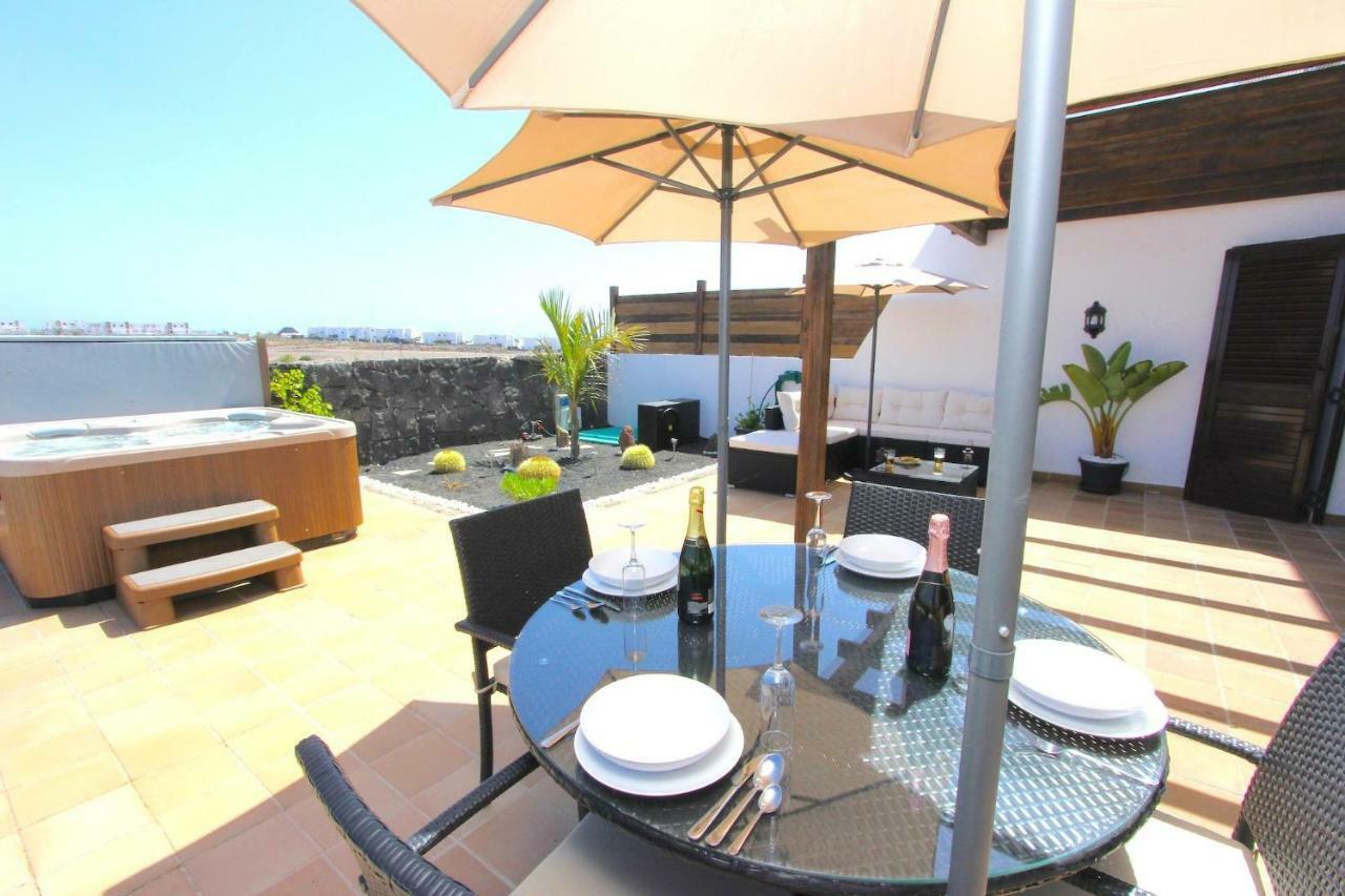 Villa Emma Playa Blanca *